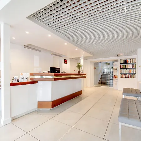 Brit Porte D'espagne Hotel