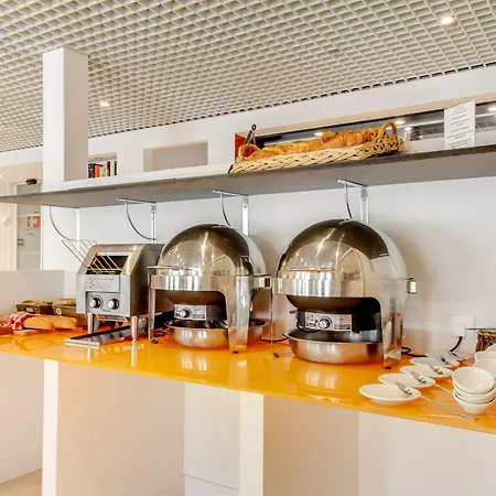 Brit Porte D'espagne Hotel 3*