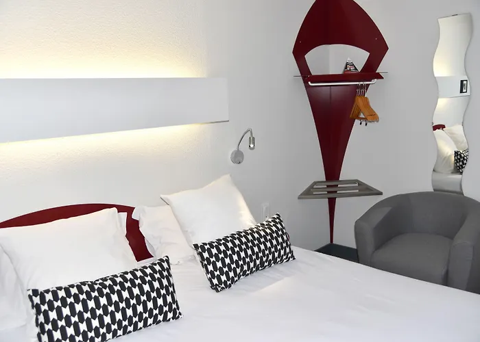 Brit Porte D'espagne Hotel