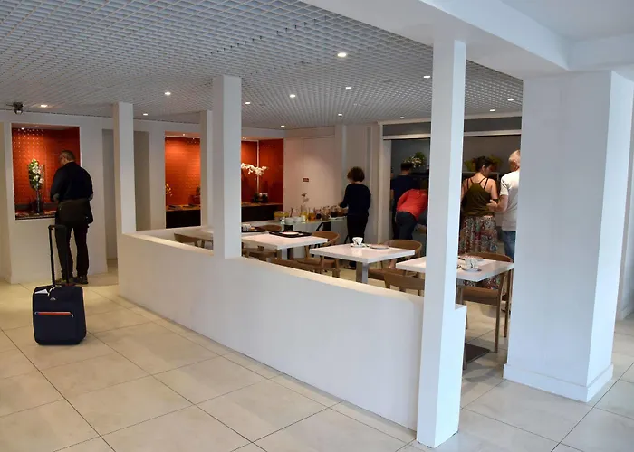 Brit Porte D'espagne Perpignan